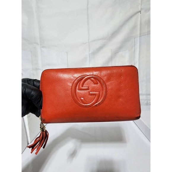 Authentic GUCCI Pebbled Calfskin Soho Zip Around Wallet Red - Picture 1 of 13